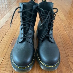 Dr. Martens Women’s Pascal Virginia Leather Black Boots 13512